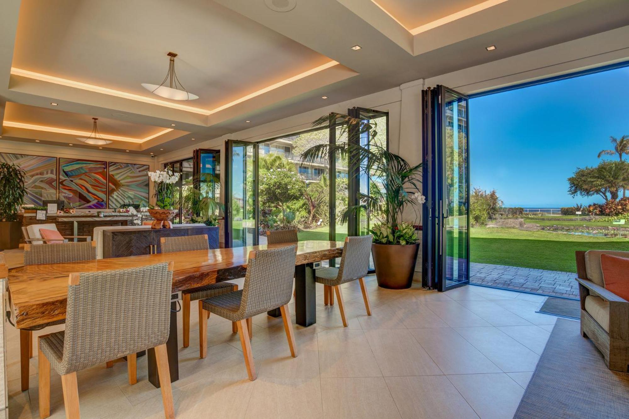 The Whaler Resort Lahaina Bagian luar foto