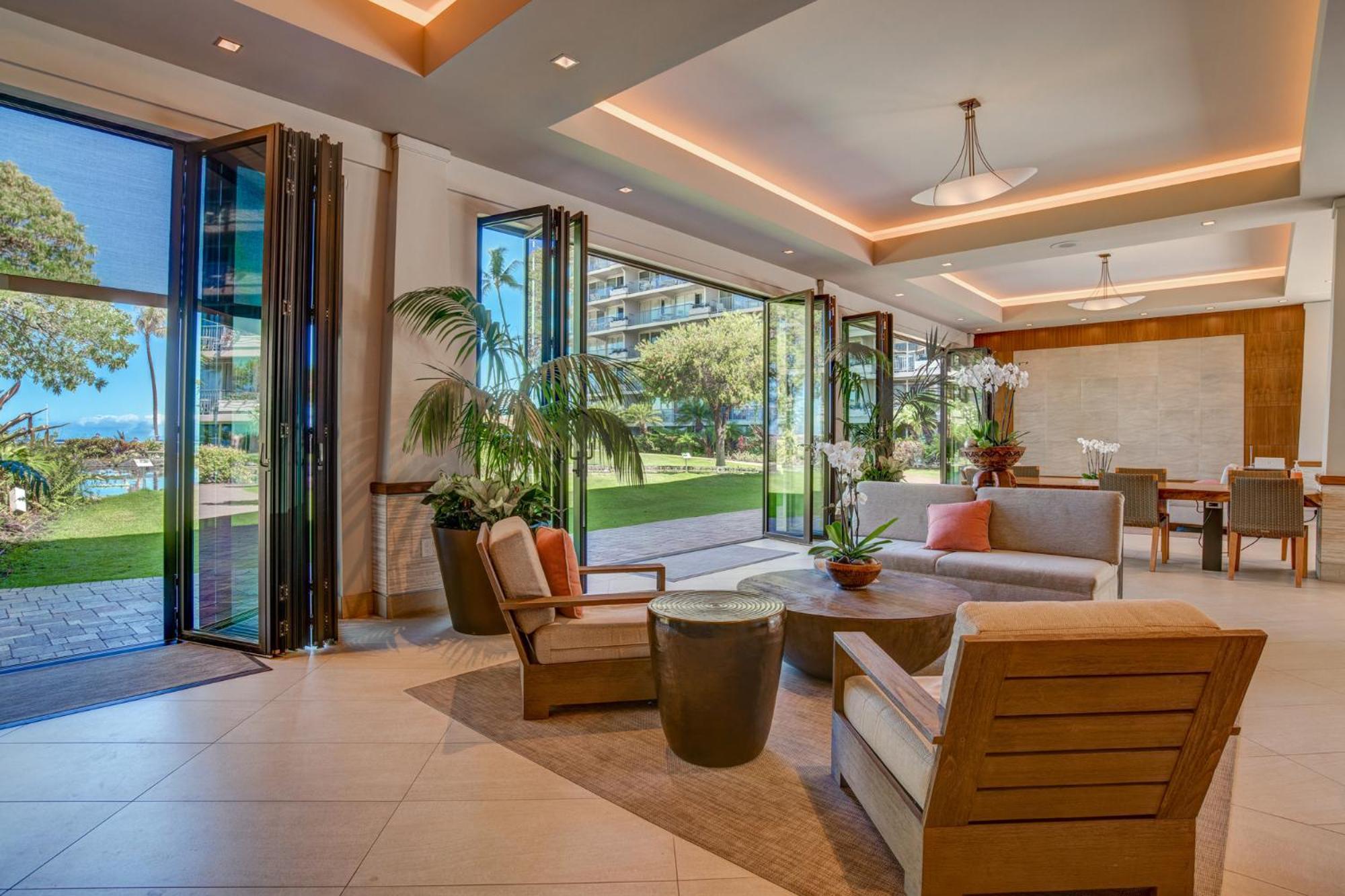 The Whaler Resort Lahaina Bagian luar foto